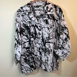 JOHN MARK‎ White Black Abstract Top Medium